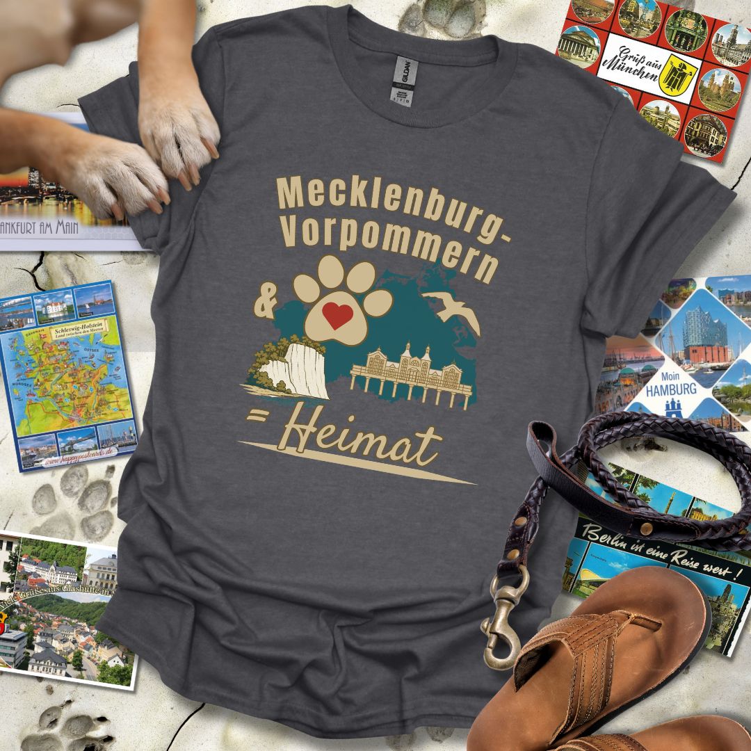 Mecklenburg-Vorpommern & Hund = Heimat - T-Shirt Unisex Classic Fit - Bequemer Klassiker