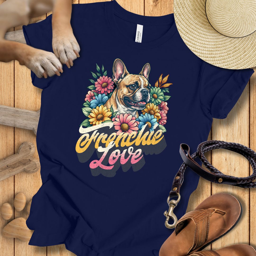 Frenchie Love - Französische Bulldogge - T-Shirt Unisex Modern Fit - Weich & Leicht