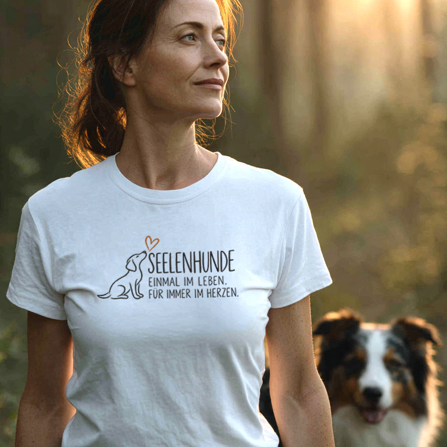 Seelenhunde – "Einmal im Leben, für immer im Herzen" - T-Shirt Classic Fit - Bequemer Klassiker