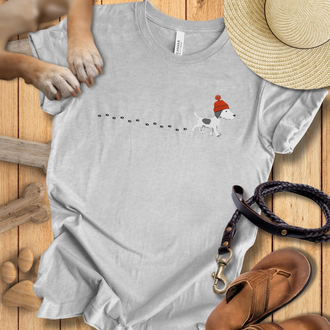 Kleiner Hund im Schnee - T-Shirt Unisex Slim Fit