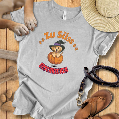 T‑Shirt des Monats Oktober "Zu Süss zum Erschrecken" - Halloween- T-Shirt Unisex Modern Fit - Weich & Leicht