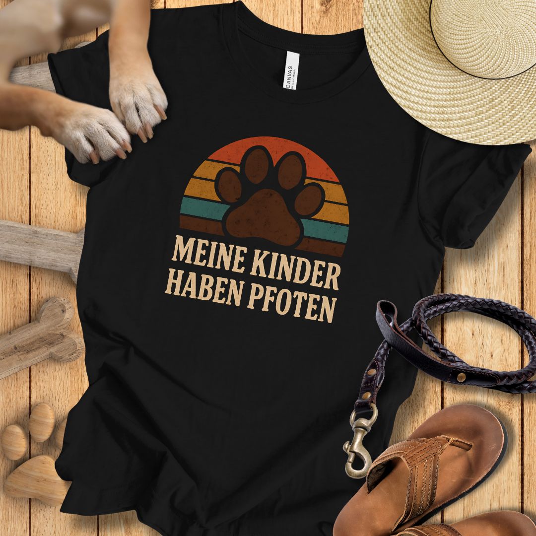 Meine Kinder Haben Pfoten - T-Shirt Unisex Modern Fit - Weich & Leicht