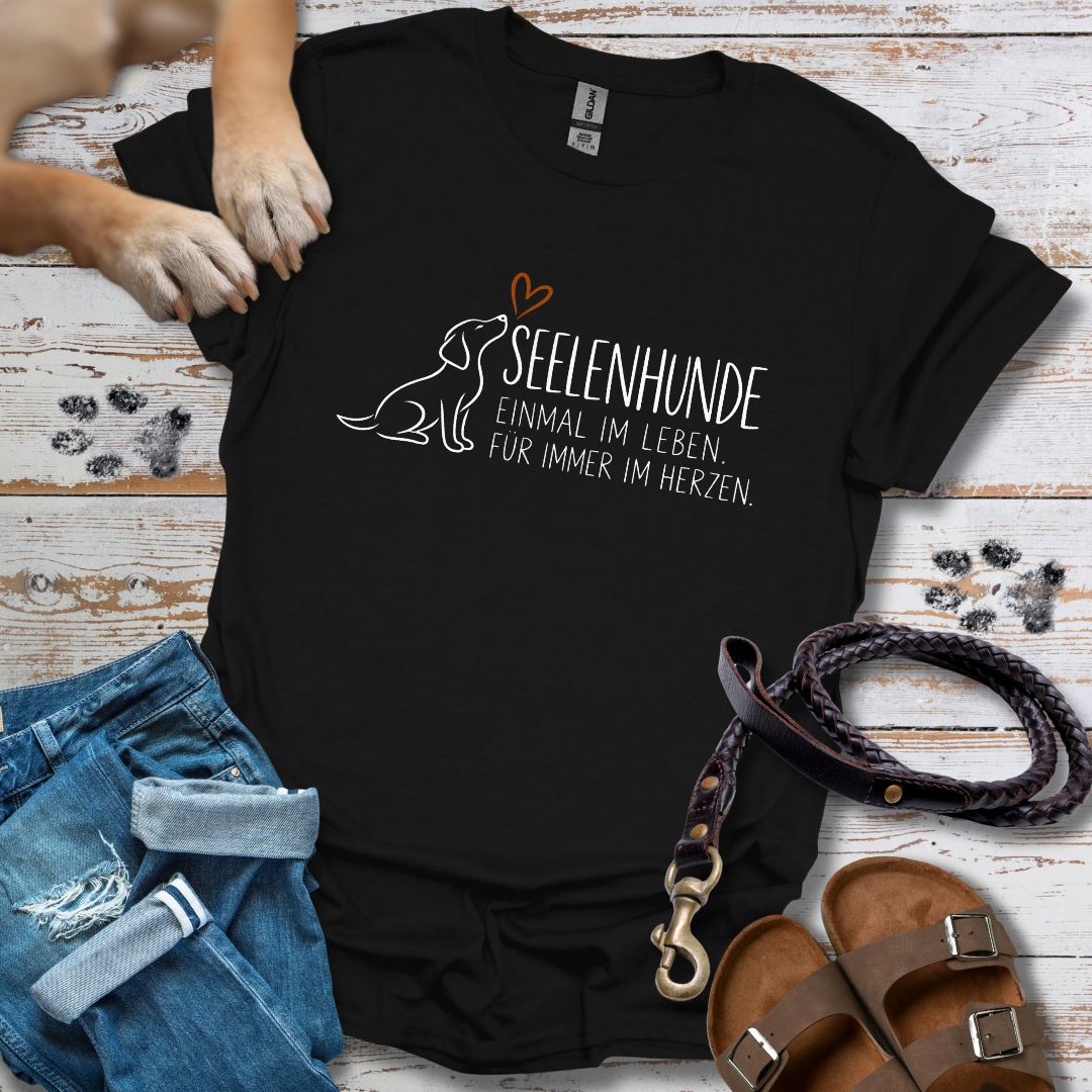 Seelenhunde – "Einmal im Leben, für immer im Herzen" - T-Shirt Classic Fit - Bequemer Klassiker