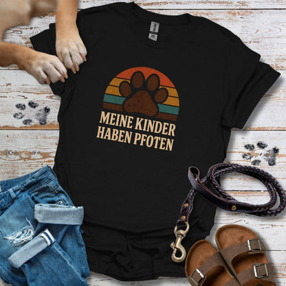 Meine Kinder haben Pfoten - T-Shirt Unisex Classic Fit - Bequemer Klassiker
