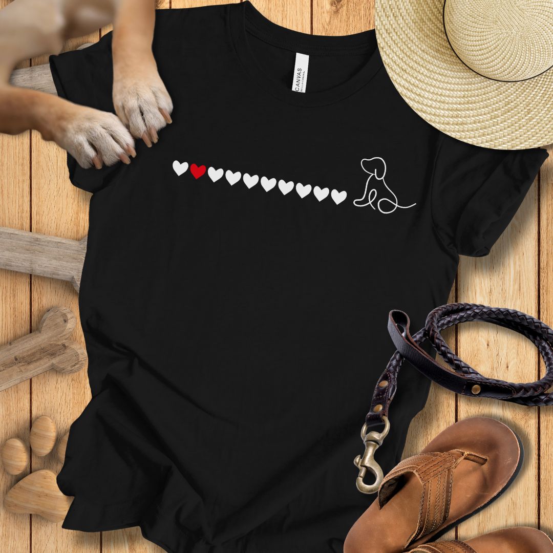 Kleiner Hund mit Herzen - T-Shirt Damen Modern fit - Weich & Leicht