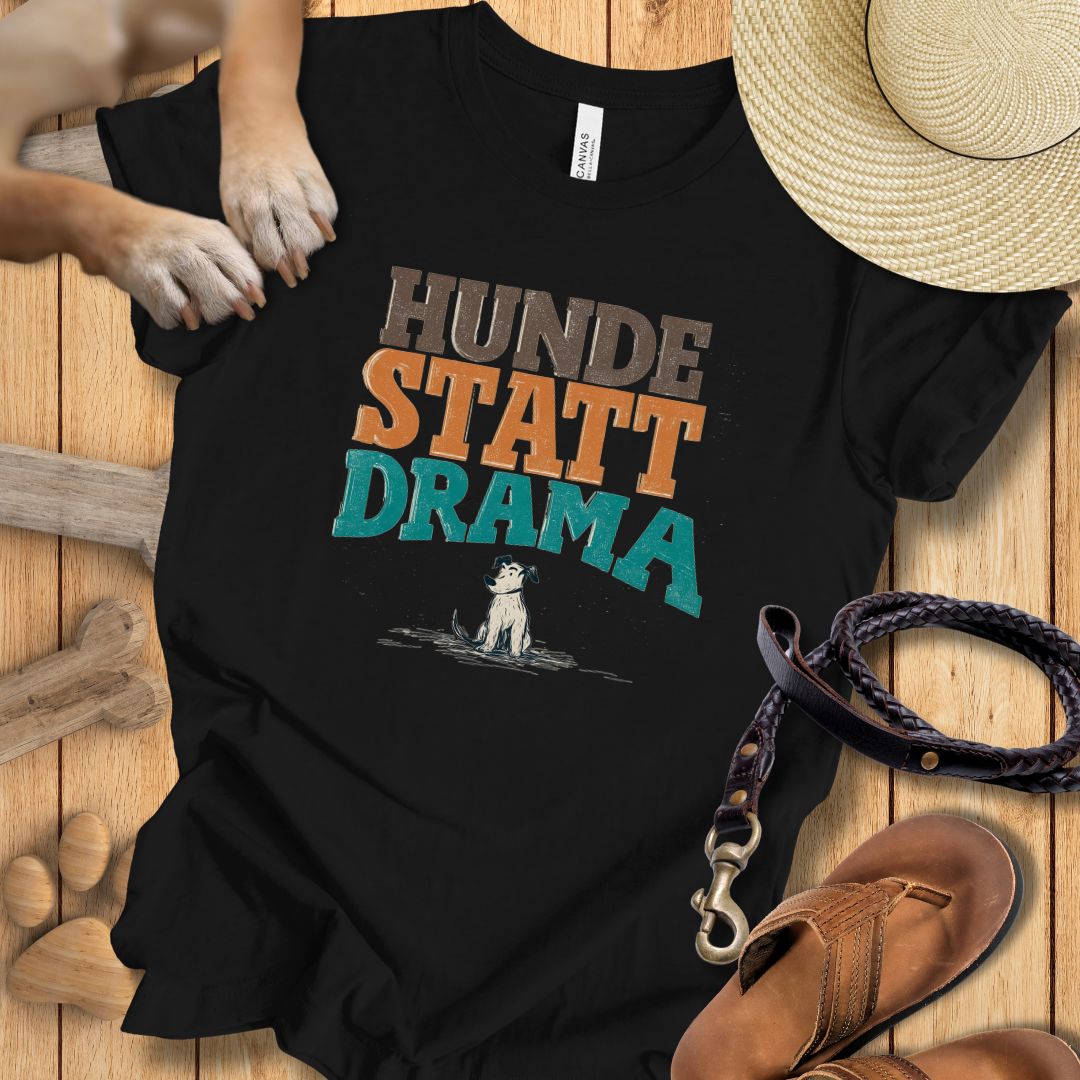 Hunde statt Drama - T-Shirt Unisex Modern Fit - Weich & Leicht
