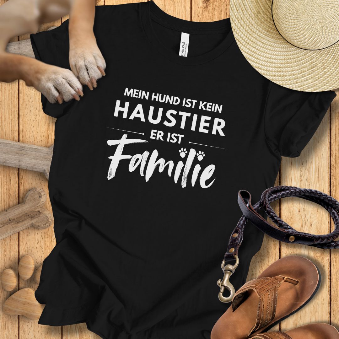 Mein Hund ist kein Haustier, er ist Familie - T-Shirt Unisex Modern Fit - Weich & Leicht
