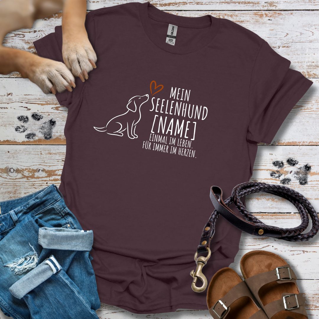 Mein Seelenhund Personalisierbar - T-Shirt Classic Fit - Bequemer Klassiker