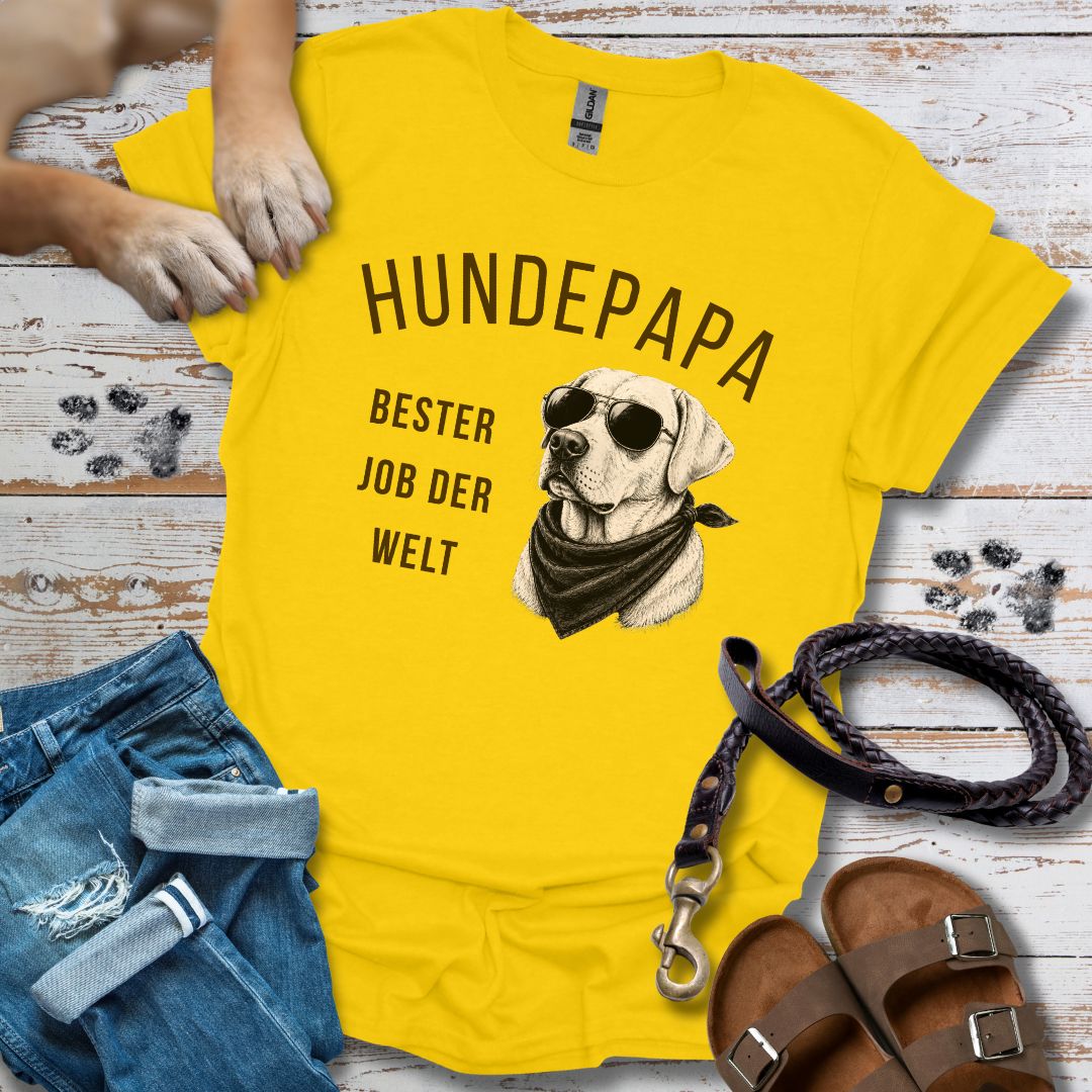 T-Shirt des Monats Mai "Bester Job der Welt: Hundepapa" - T-Shirt Classic Fit - Bequemer Klassiker