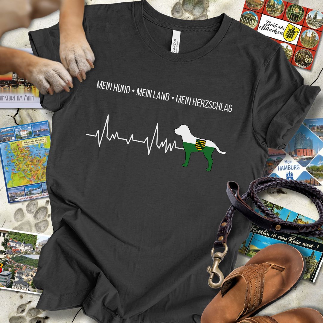 Mein Hund, Mein Land, Mein Herzschlag - Sachsen - T-Shirt Unisex Slim Fit