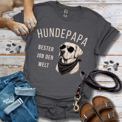 T-Shirt des Monats Mai "Bester Job der Welt: Hundepapa" - T-Shirt Unisex Classic Fit - Bequemer Klassiker