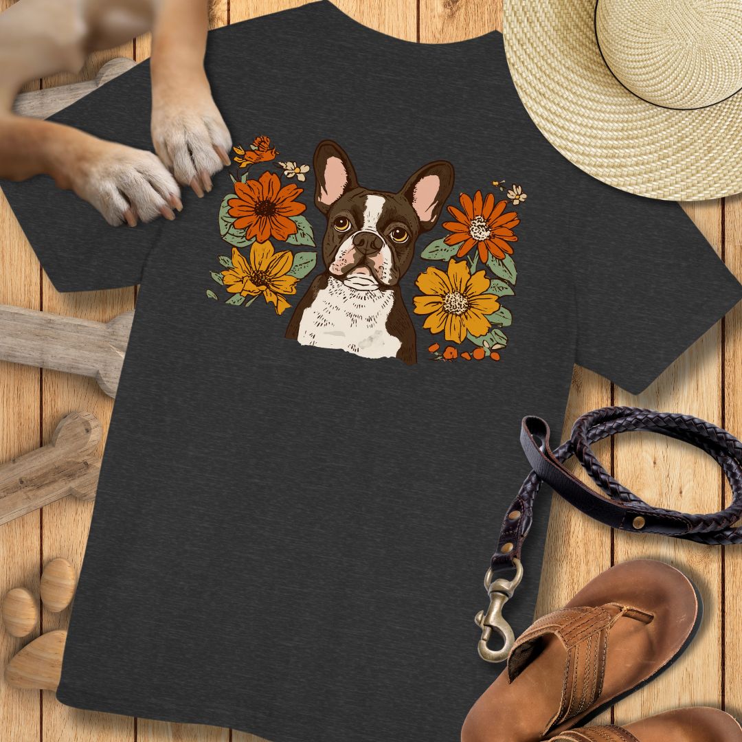 Französische Bulldogge in Blumen - Nur Hinten - T-Shirt Unisex Modern Fit - Weich & Leicht