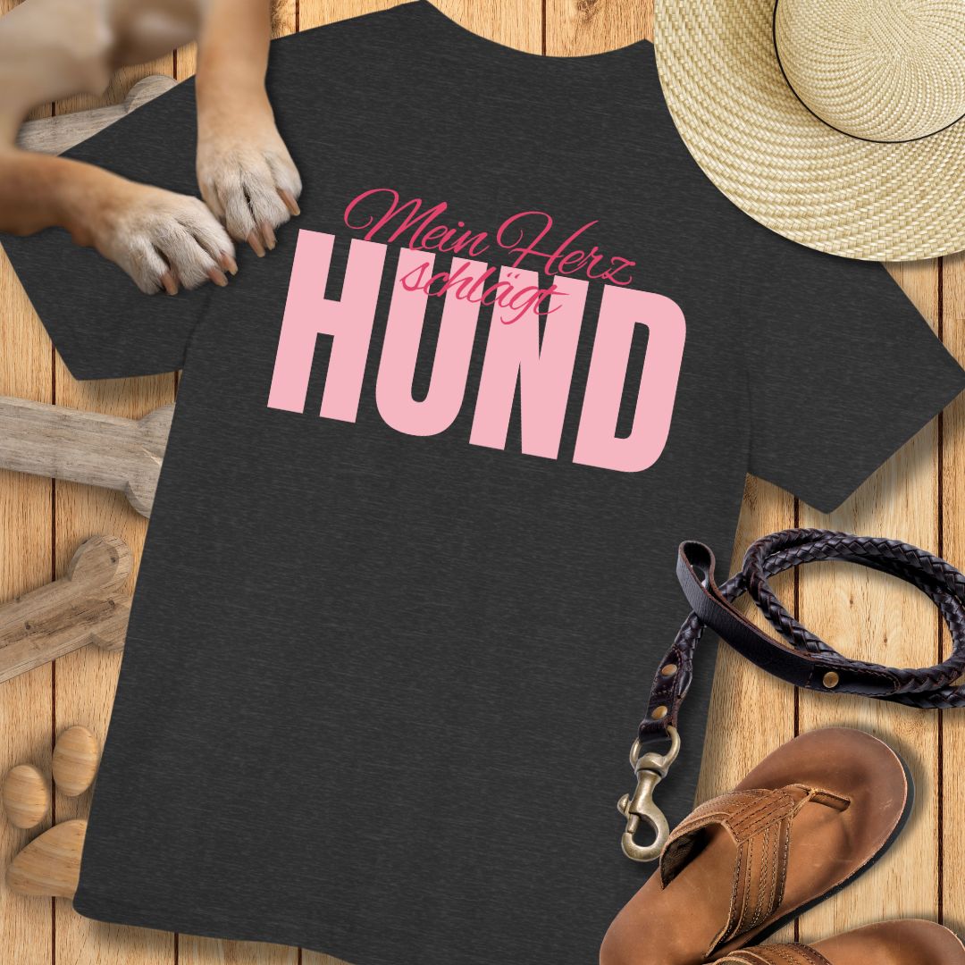Mein Herz schlägt Hund - Nur Hinten - T-Shirt Unisex Modern Fit - Weich & Leicht