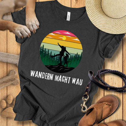 Wandern macht Wau - T-Shirt Unisex Modern Fit - Weich & Leicht
