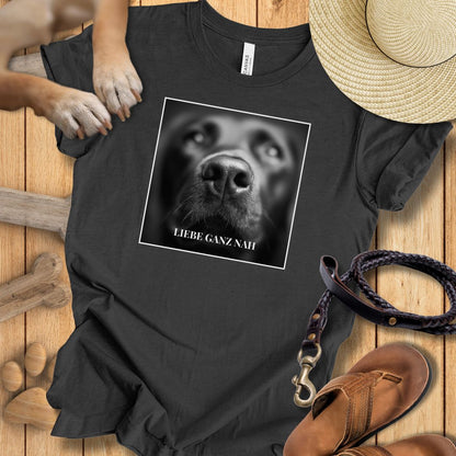 Liebe ganz nah - T-Shirt Unisex Modern Fit - Weich & Leicht