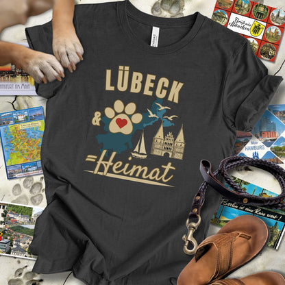 Lübeck & Hund = Heimat - T-Shirt Unisex Modern Fit - Weich & Leicht
