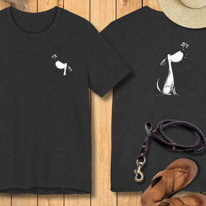 Kleiner Hund mit Blume - Vorne & Hinten - T-Shirt Unisex Modern Fit - Weich & Leicht