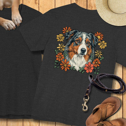 Australian Shepherd in Blumen - Nur Hinten - T-Shirt Unisex Modern Fit - Weich & Leicht