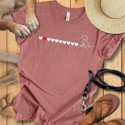 Kleiner Hund mit Herzen - T-Shirt Damen Modern fit - Weich & Leicht