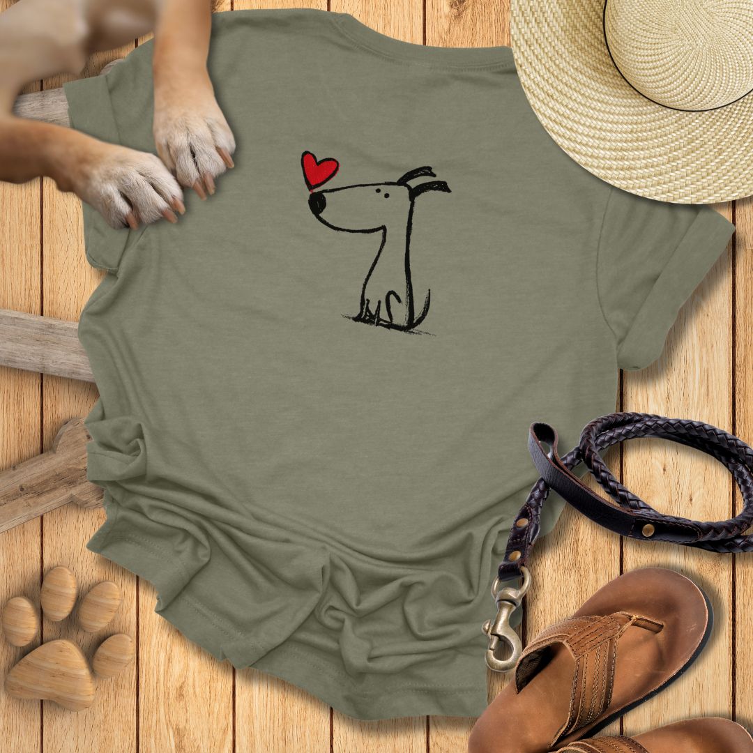 Kleiner Hund mit Herz - Beidseitig bedrucktes T-Shirt Damen Slim Fit
