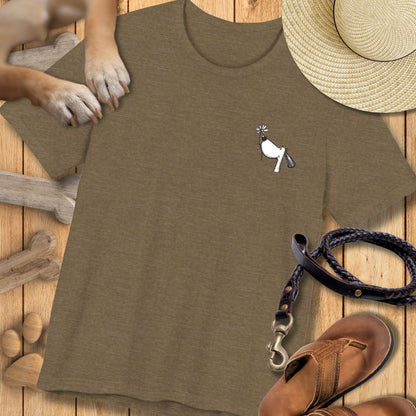 Kleiner Hund mit Blume - Vorne & Hinten - T-Shirt Unisex Modern Fit - Weich & Leicht
