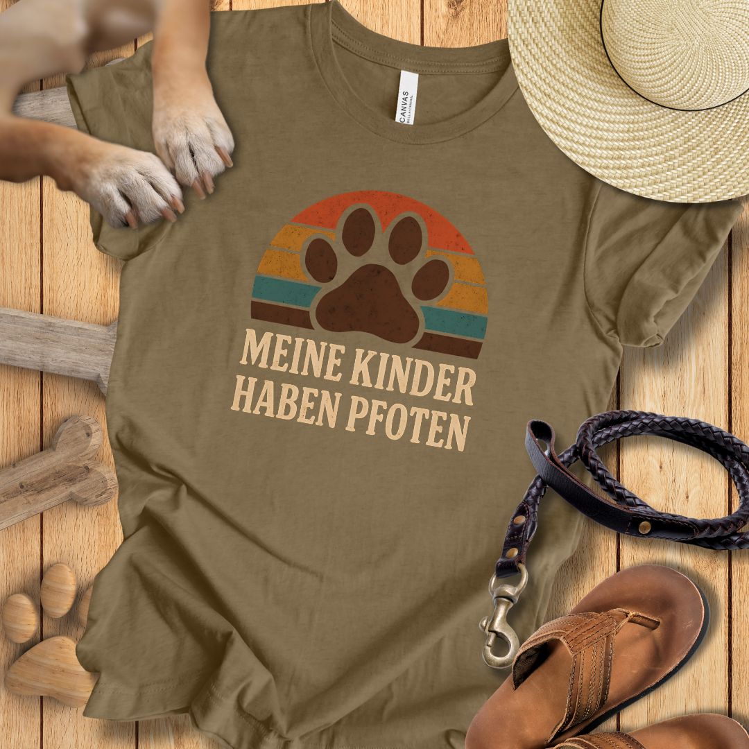 Meine Kinder Haben Pfoten - T-Shirt Unisex Modern Fit - Weich & Leicht