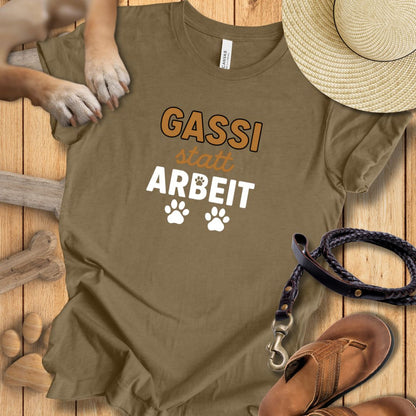 Gassi statt Arbeit - T-Shirt Unisex Modern Fit - Weich & Leicht