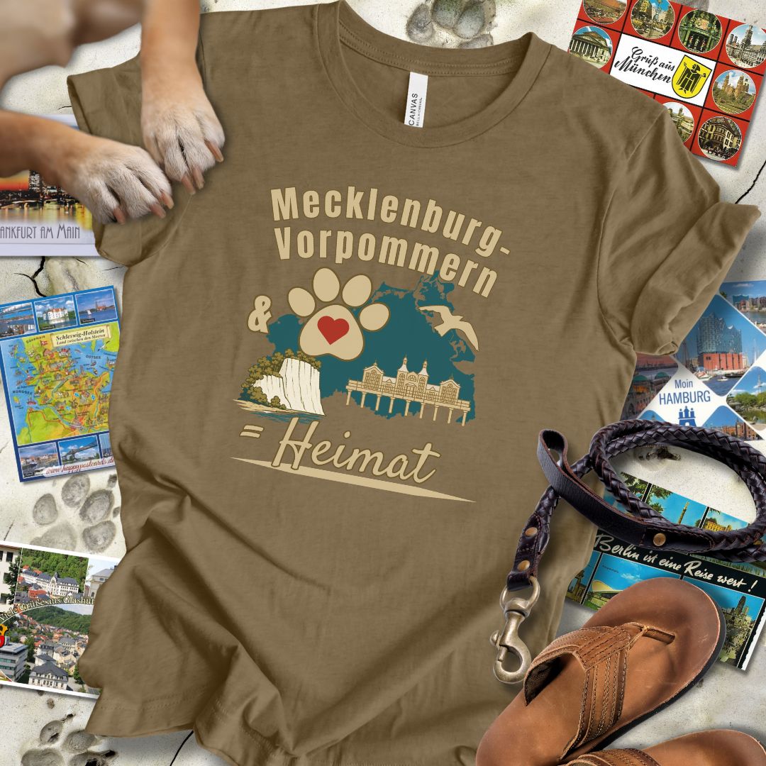 Mecklenburg-Vorpommern & Hund = Heimat - T-Shirt Unisex Modern Fit - Weich & Leicht