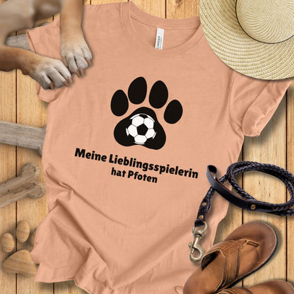 Meine Lieblingsspielerin hat Pfoten - WM-Edition - T-Shirt Unisex Modern Fit - Weich & Leicht