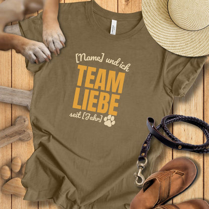 Team Liebe Personalisierbar - T-Shirt Unisex Modern Fit - Weich & Leicht