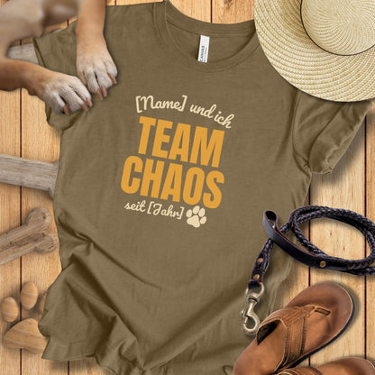 Team Chaos Personalisierbar - T-Shirt Unisex Modern Fit - Weich & Leicht