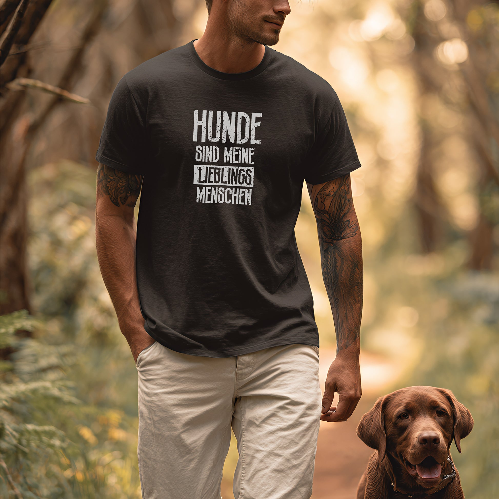 Hunde sind meine Lieblingsmenschen Shirt im Alltag mit Hund getragen