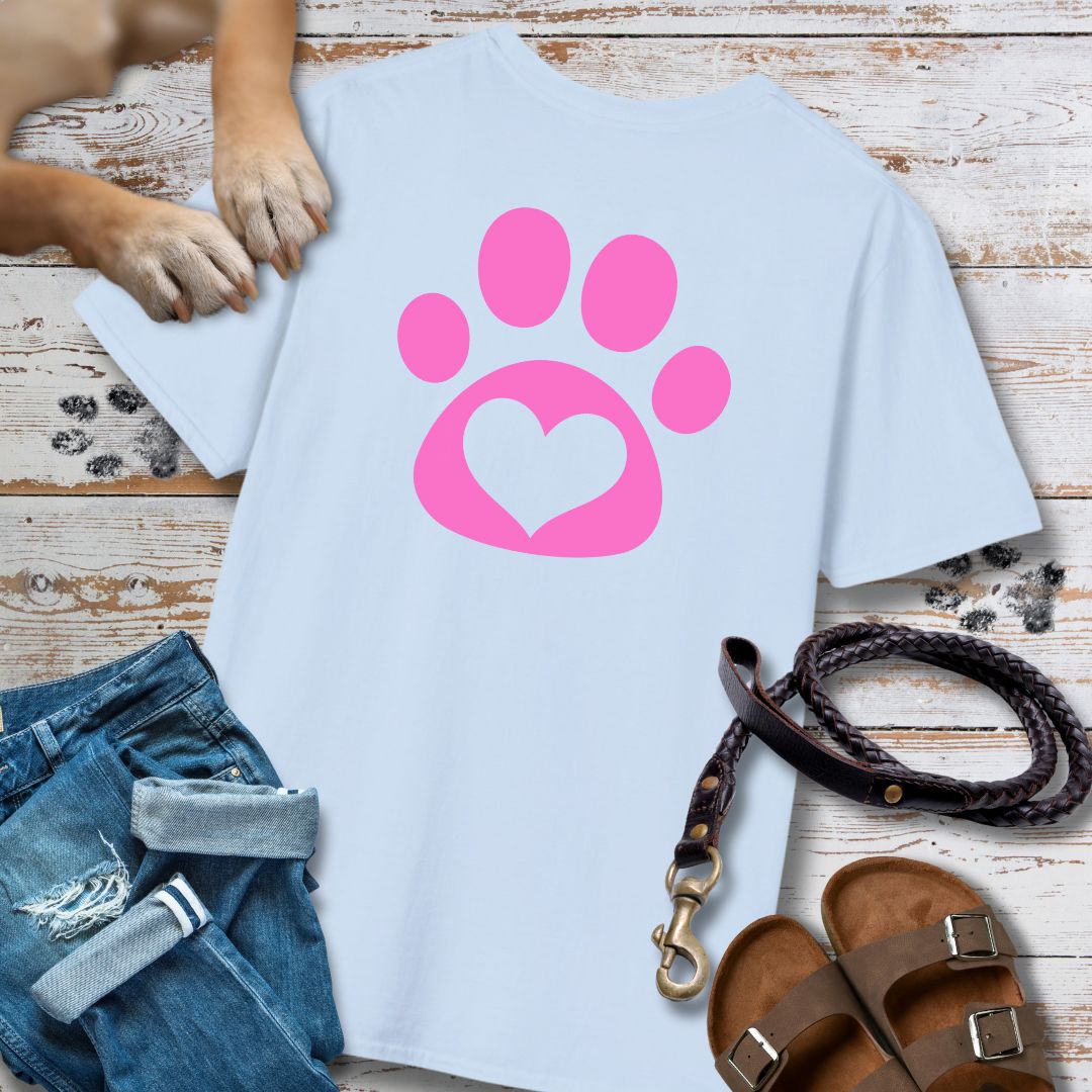 Love in Pink - Vorne & Hinten - T-Shirt Unisex Classic Fit - Bequemer Klassiker