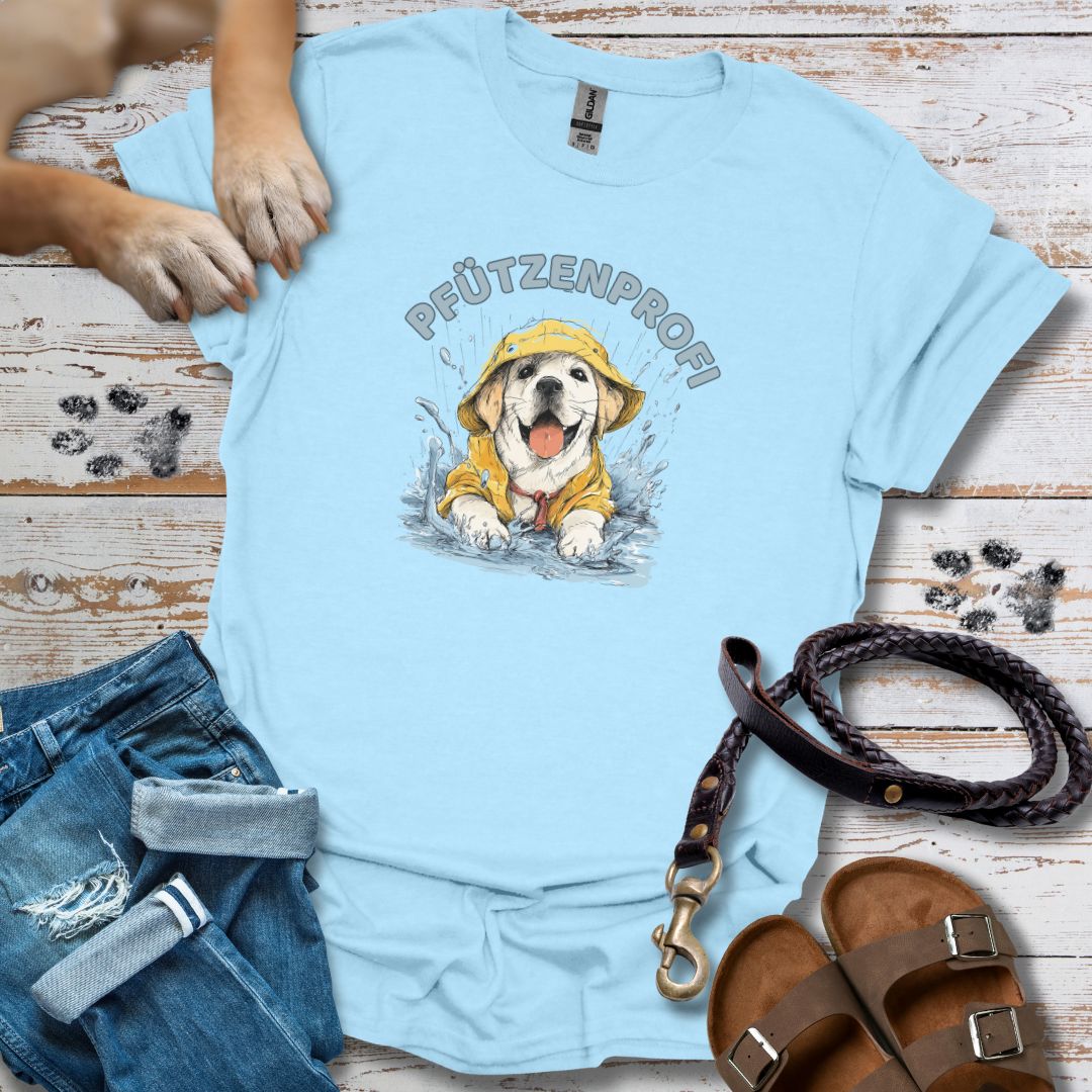 T‑Shirt des Monats November "Pfützenprofi" - T-Shirt Unisex Classic Fit - Bequemer Klassiker