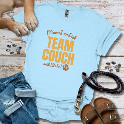Team Couch Personalisierbar - T-Shirt Unisex Classic Fit - Bequemer Klassiker