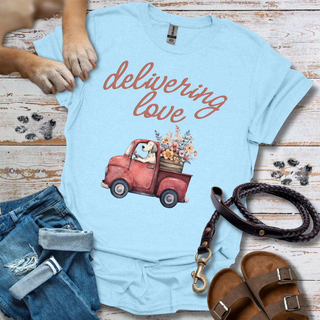 Delivering Love - T-Shirt Unisex Relaxed Fit