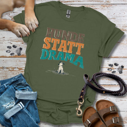 Hunde statt Drama -T-Shirt Unisex Classic Fit - Bequemer Klassiker