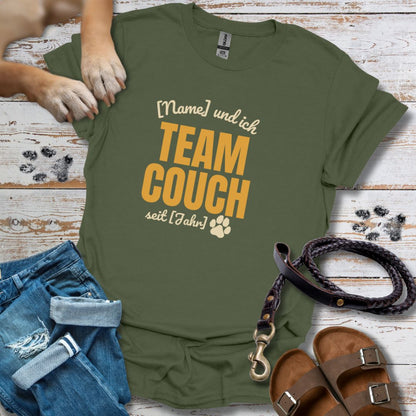 Team Couch Personalisierbar - T-Shirt Unisex Classic Fit - Bequemer Klassiker