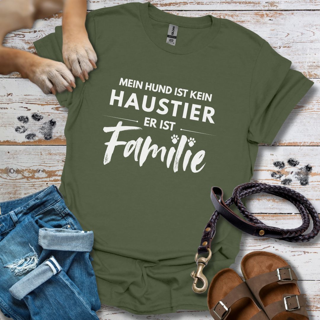 Mein Hund ist kein Haustier, er ist Familie - T-Shirt Unisex Classic Fit - Bequemer Klassiker