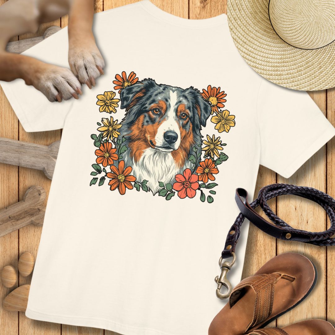 Australian Shepherd in Blumen - Nur Hinten - T-Shirt Unisex Modern Fit - Weich & Leicht
