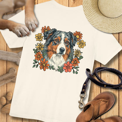 Australian Shepherd in Blumen - Nur Hinten - T-Shirt Unisex Modern Fit - Weich & Leicht