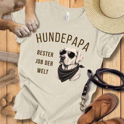 T-Shirt des Monats Mai "Bester Job der Welt: Hundepapa" - T-Shirt Unisex Modern Fit - Weich & Leicht