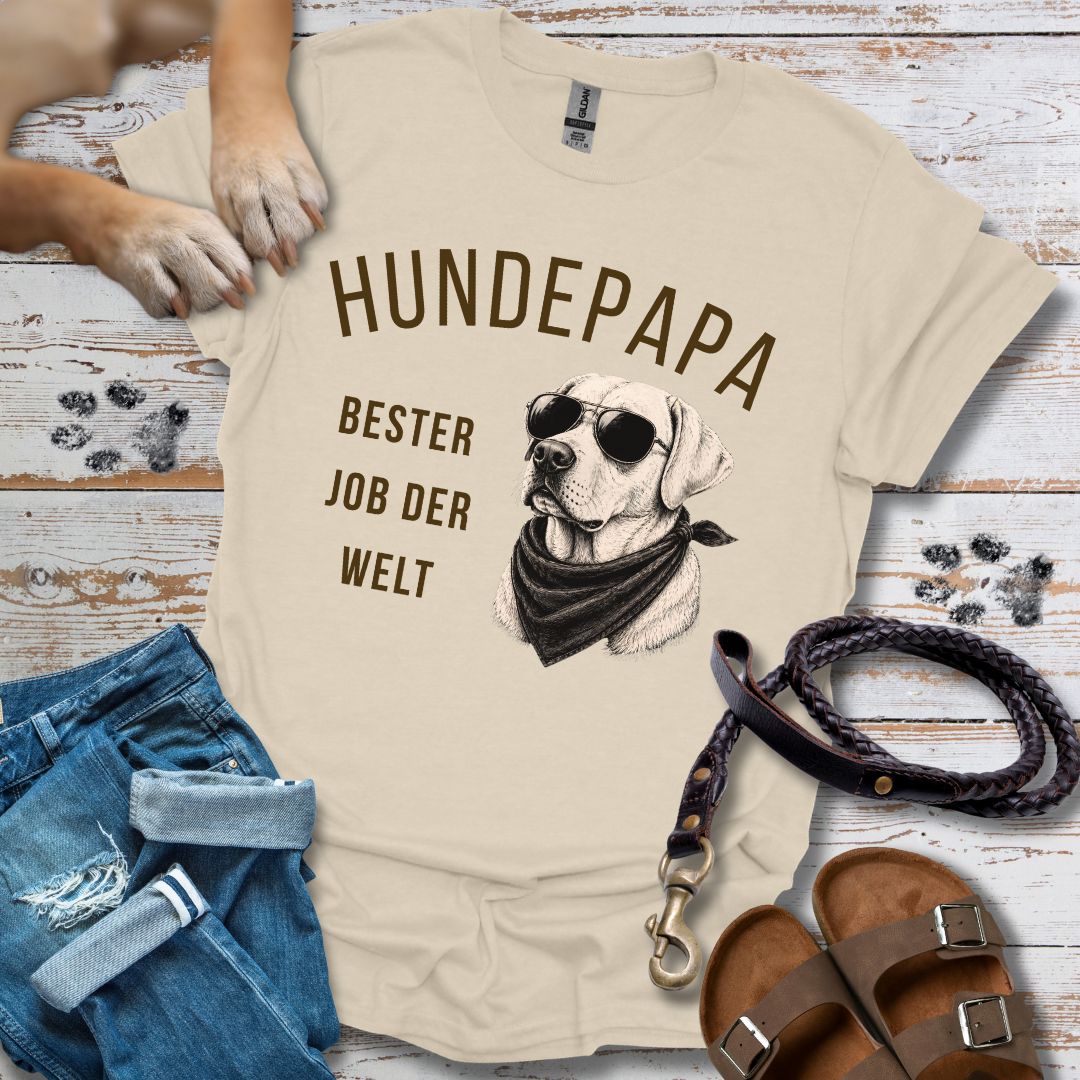 T-Shirt des Monats Mai "Bester Job der Welt: Hundepapa" - T-Shirt Unisex Classic Fit - Bequemer Klassiker