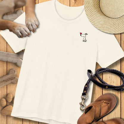 Kleiner Hund mit Herz - Vorne & Hinten - T-Shirt Unisex Modern Fit - Weich & Leicht