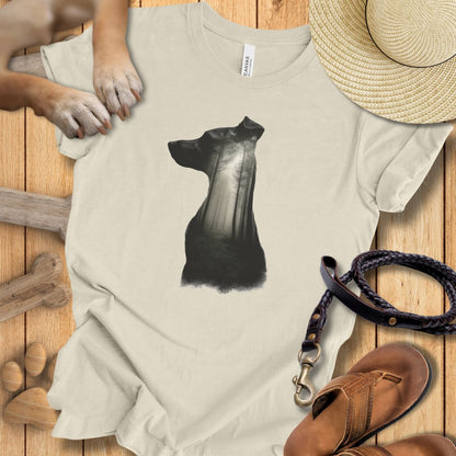 Silhouette Hund mit Wald - T-Shirt Unisex Modern Fit - Weich & Leicht