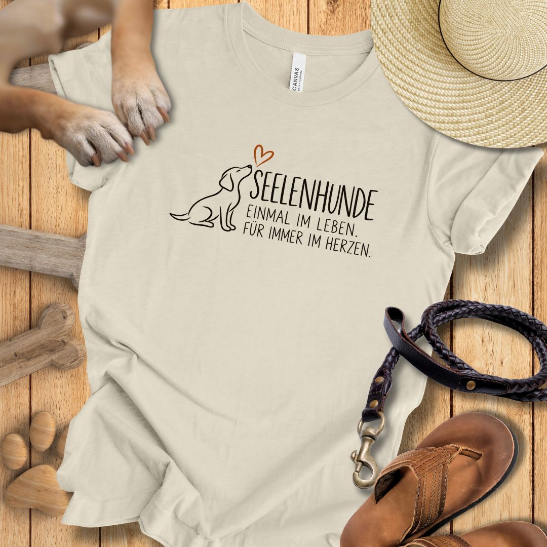 Seelenhunde – "Einmal im Leben, für immer im Herzen" - Premium T-Shirt Modern Fit - Weich & Leicht