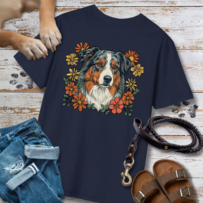 Australian Shepherd in Blumen - Nur Hinten - T-Shirt Unisex Classic Fit - Bequemer Klassiker