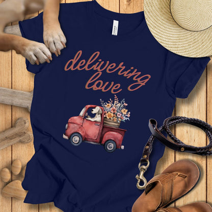 Delivering Love - T-Shirt Unisex Modern Fit - Weich & Leicht