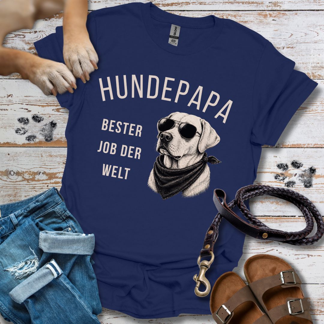 T-Shirt des Monats Mai "Bester Job der Welt: Hundepapa" - T-Shirt Unisex Classic Fit - Bequemer Klassiker