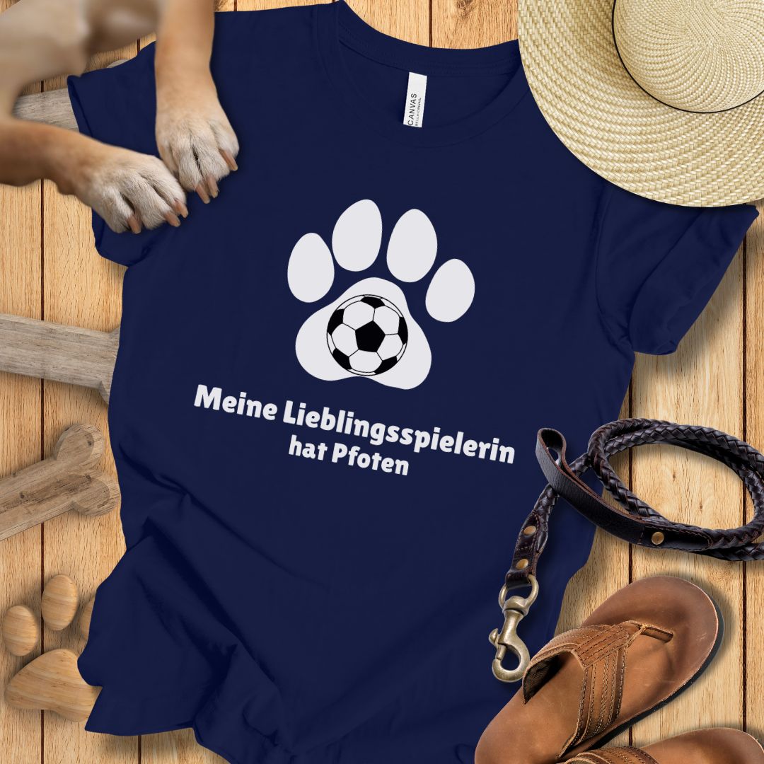 Meine Lieblingsspielerin hat Pfoten - WM-Edition - T-Shirt Unisex Modern Fit - Weich & Leicht